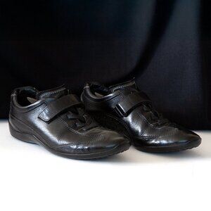 Tod’s Black Leather Sneakers with Velcro Strap, Sz 7.5 Italian Designer Sneakers